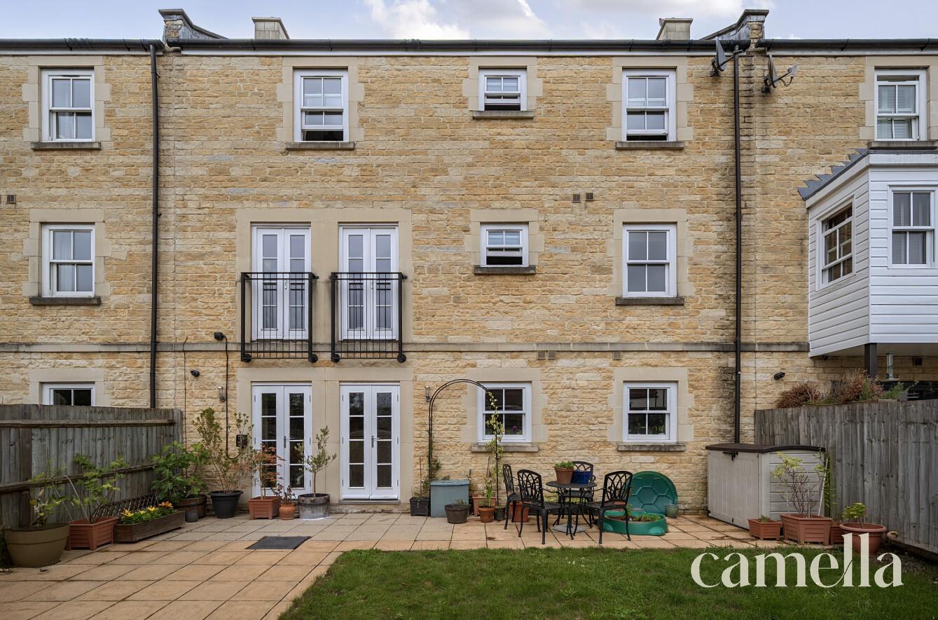 Eveleigh Avenue, BA1