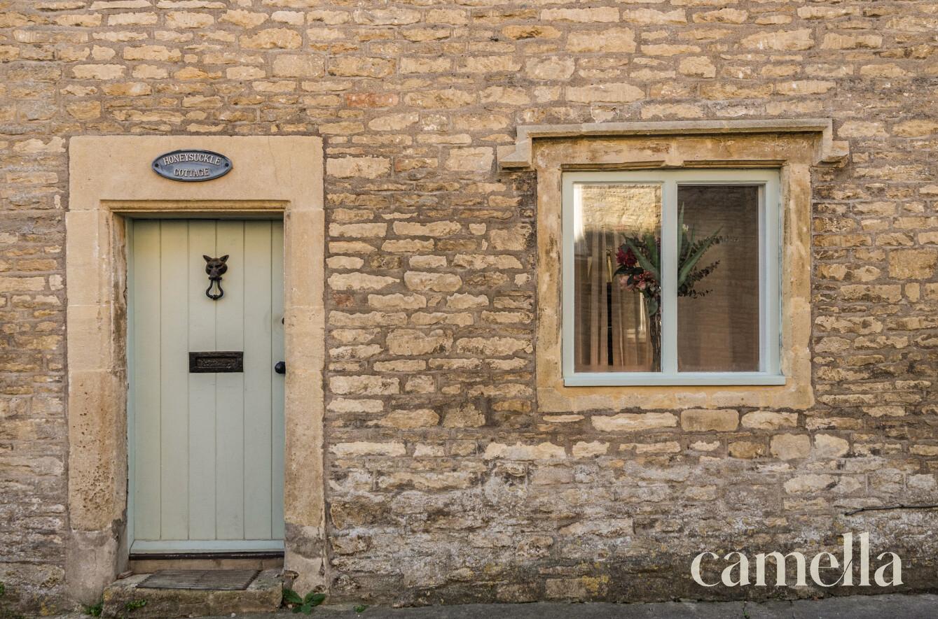Tutton Hill, SN14