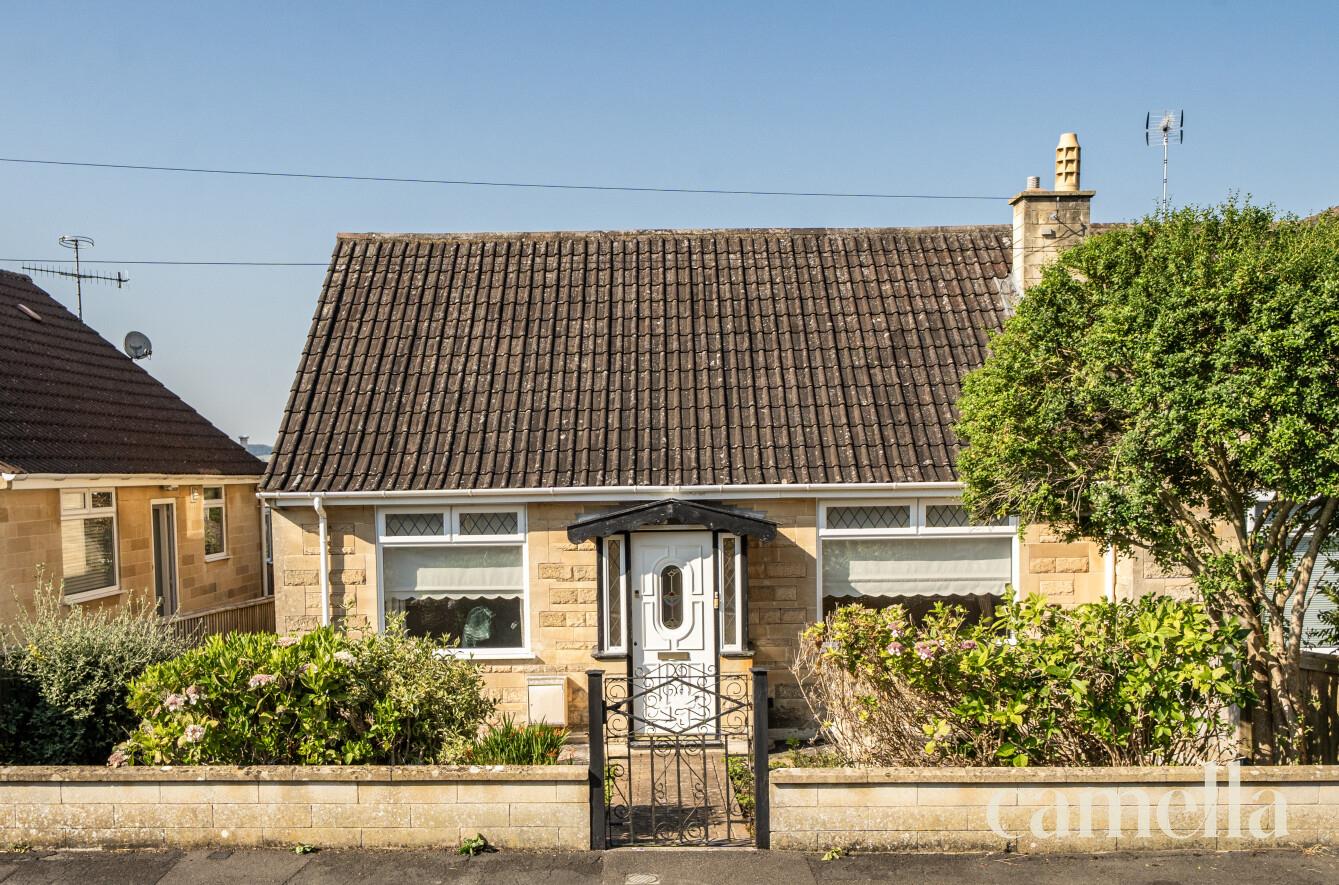 Holcombe Close, BA2